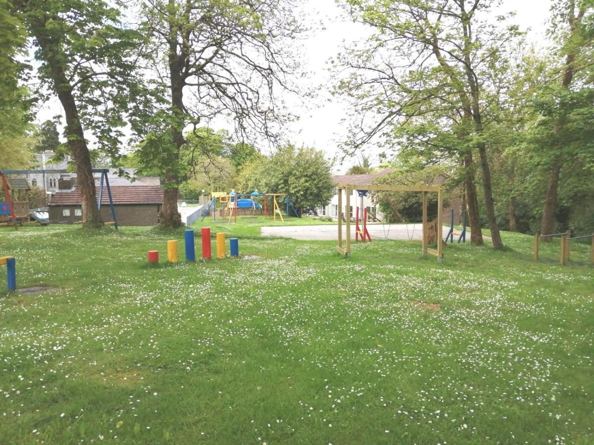 Cornwall Family Friendly Villa With Free Use Of Pool, Soft Play, Mini Golf, Tennis, Gym, Fitness Classes, Sauna And Ice Baths 新码头 外观 照片