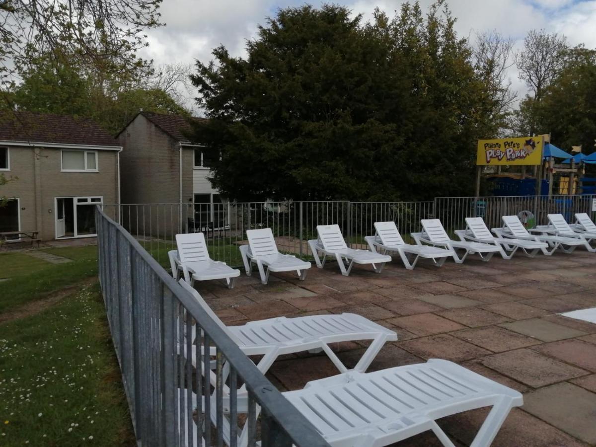 Cornwall Family Friendly Villa With Free Use Of Pool, Soft Play, Mini Golf, Tennis, Gym, Fitness Classes, Sauna And Ice Baths 新码头 外观 照片