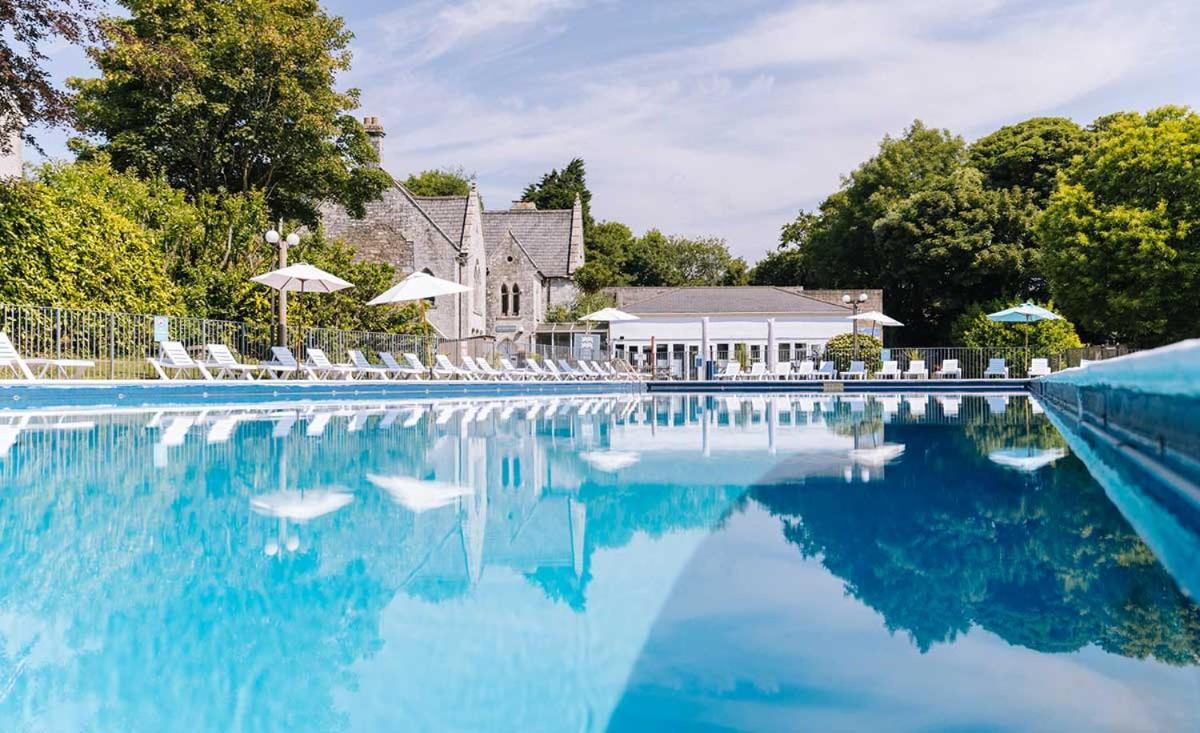 Cornwall Family Friendly Villa With Free Use Of Pool, Soft Play, Mini Golf, Tennis, Gym, Fitness Classes, Sauna And Ice Baths 新码头 外观 照片